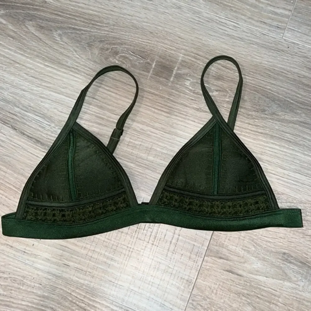 TRIANGL satin green‎ bikini top